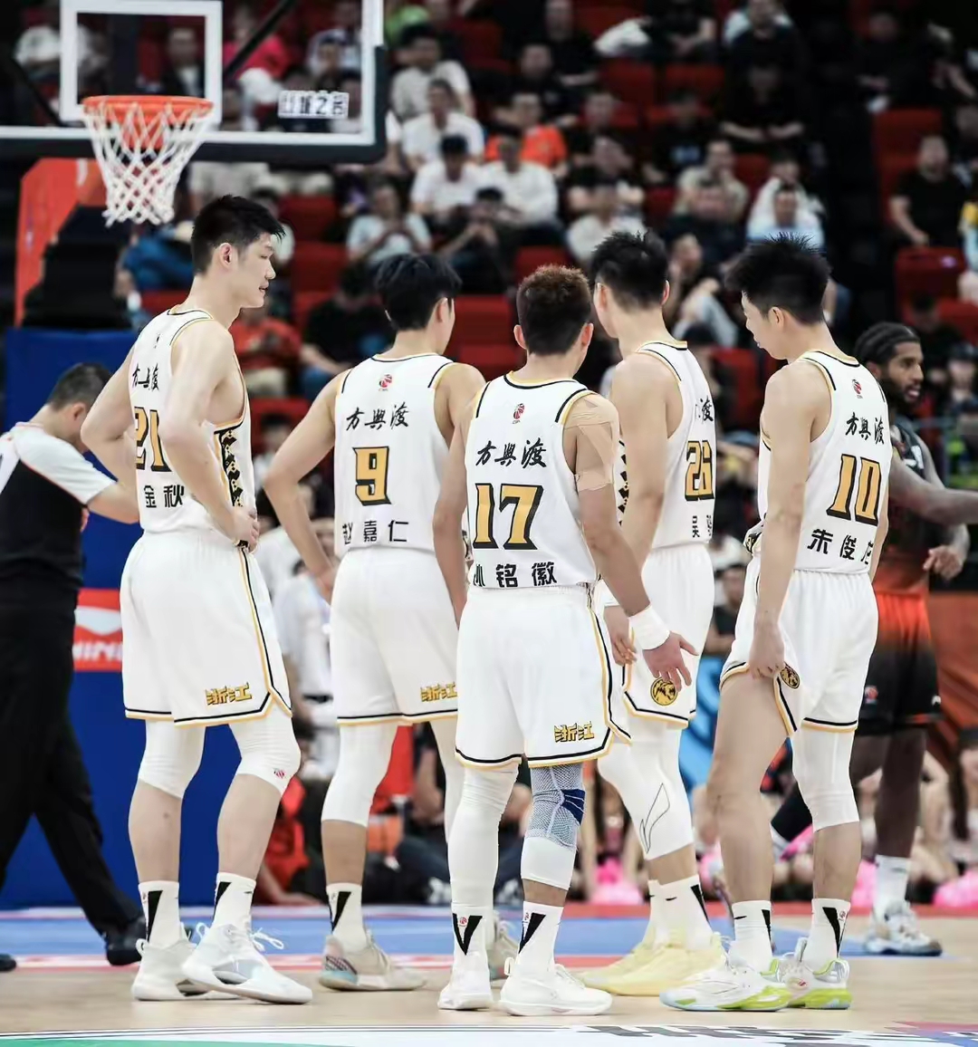 ayx 中国官网登录包含CBA常规赛赛前走向成谜,丹佛掘金状态回暖,引发热议,身体对抗强度拉满的词条