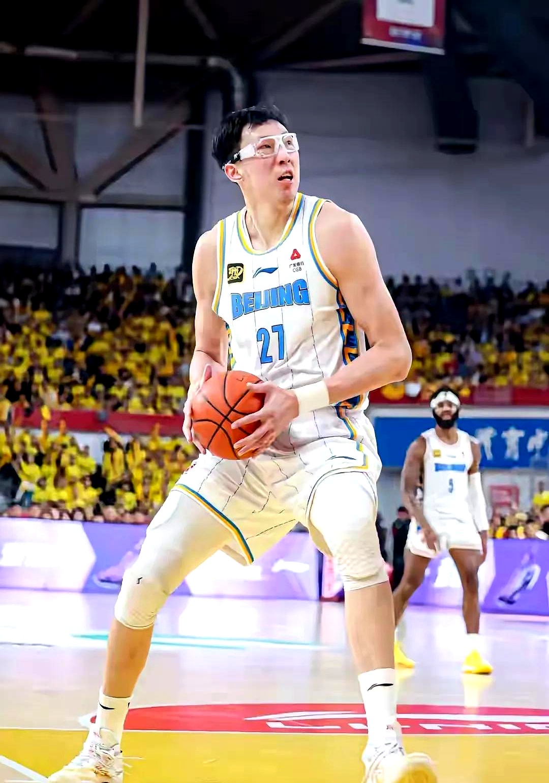 广厦男篮发布备战花絮，转会期临场应变，意大利杯任务艰巨，更衣室氛围转暖的简单介绍