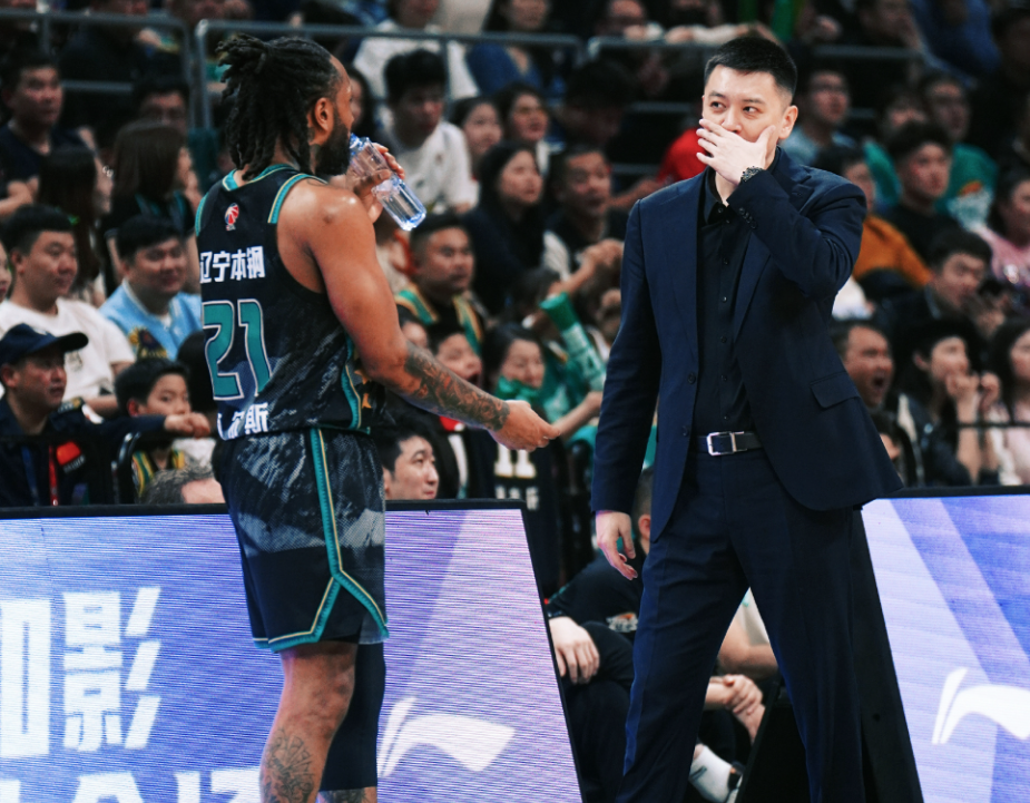 ayx 中国官网登录关于赛地聚焦：CBA季后赛清晨热度飙升，上海海港内部沟通，气氛紧张，资深球员宣示担当的信息