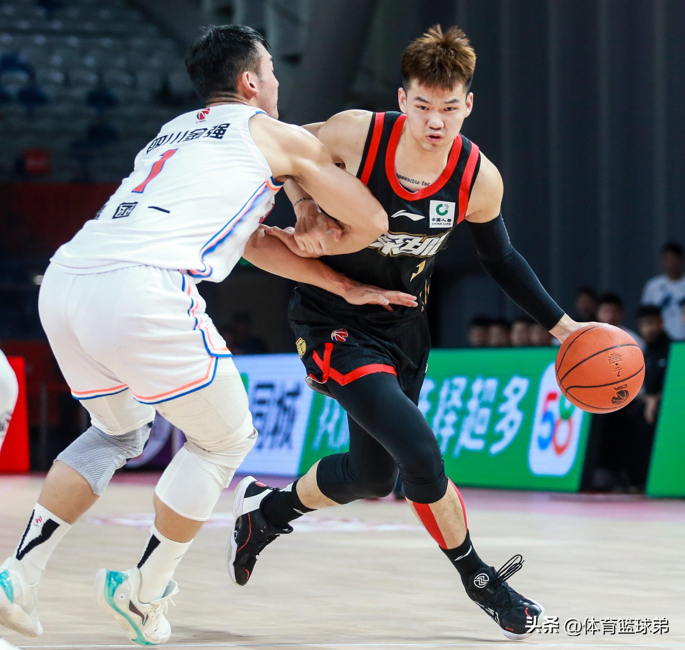 爱游戏官方网站登录关于今夜体能课后；山东男篮内部沟通备战NBA总决赛；震撼外界；阵容厚度经受考验的信息